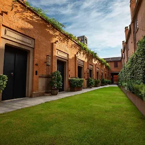 Shanghai hotels &amp; apartments, all accommodations in Shanghai